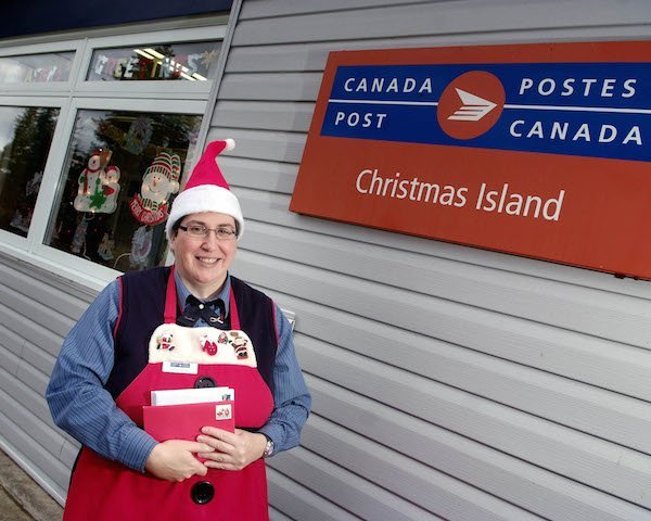 quirky-facts-about-christmas-in-canada-15-photos-1