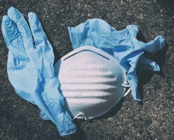 В Канаде мужчина угрожал ножом работнику магазина из-за просьбы надеть маску