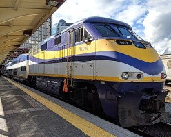 TransLink сокращает обслуживание автобусов, SeaBus и West Coast Express