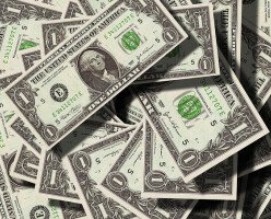 Супруги из Канады заработали $100 тыс. на перепродаже чистящих средств из Costco
