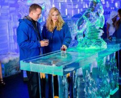 6 классных ледовых баров в Канаде, куда можно пойти зимой