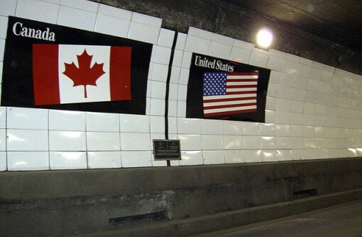 Из-за путаницы на границе Канады и США мужчина получил штраф в $3,8 тыс