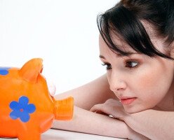 Более 300000 подростков в рамках CERB было выплачено более $636 млн