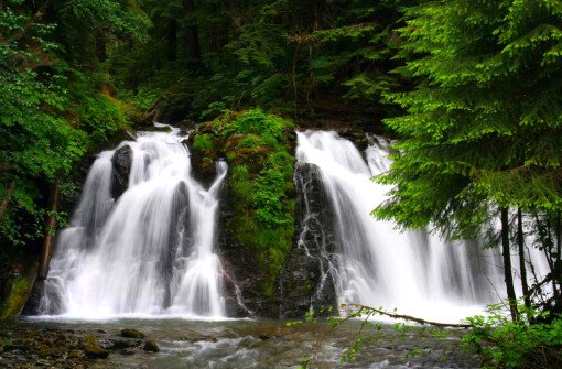 Пеший маршрут к водопаду Голд Крик (Gold Creek Falls)