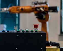 Зеленые представили «налог на роботов» для решения проблемы автоматизации труда