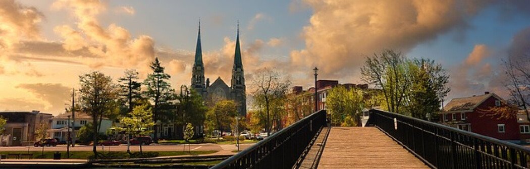 Статистика: рекордное количество канадцев уезжают из крупных городов
