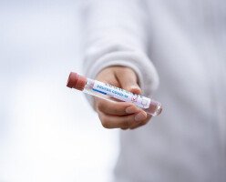 Почему канадцы должны платить $2,000 за карантин в отеле: ответы правительства