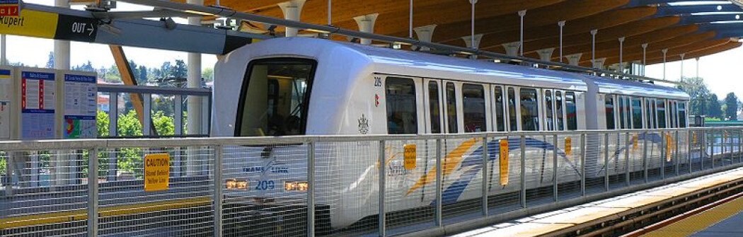 На всех станциях SkyTrain установят LED мониторы со временем ожидания вагона