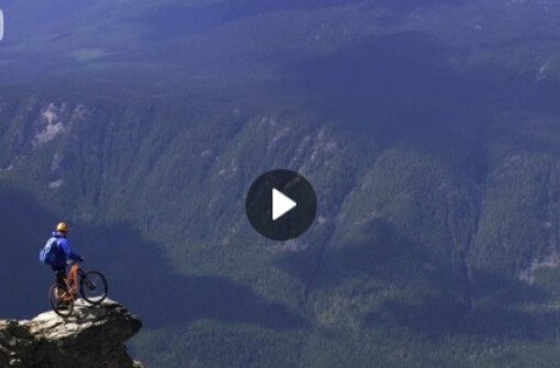 На велосипеде по красивым местам Британской Колумбии (ВИДЕО)