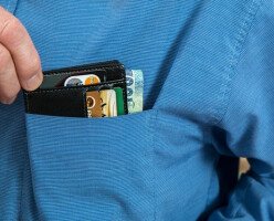 Полиция Ванкувера предупреждает об участившихся кражах с отвлечением внимания