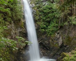 Водопад Каскад (Cascade Falls)