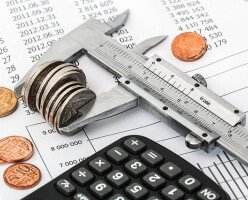 Дефицит бюджета Канады достигнет рекордных $343 млрд