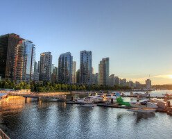 Набережная Coal Harbour в Ванкувере