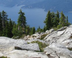Кольцевой маршрут к бухте Лайонс (Lions Bay Loop)