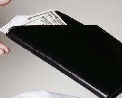 Чаевые в Канаде: кому и сколько нужно оставлять чаевых