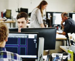 Канадское правительство обещает ускорить процесс иммиграции в Канаду для иностранных работников, которых нанимают компании с технической направленностью
