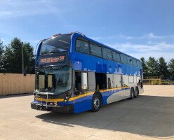 TransLink вводит в эксплуатацию первые двухэтажные автобусы