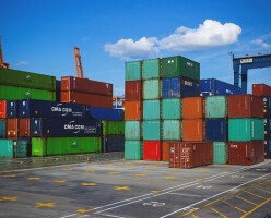 Малайзия отправила 11 контейнеров пластикового мусора обратно в Канаду