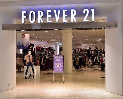 В Канаде закрывается сеть магазинов модной одежды Forever 21
