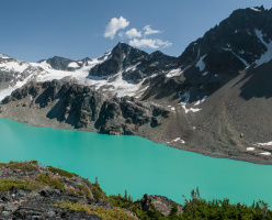 Озеро Веджмаунт (Wedgemount Lake)