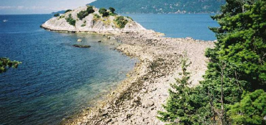 /place/park_whytecliff-720x340.jpg