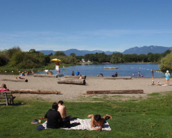 Купание на озере Траут (Trout Lake) временно запрещено