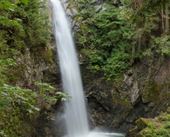 Водопад Каскад (Cascade Falls)