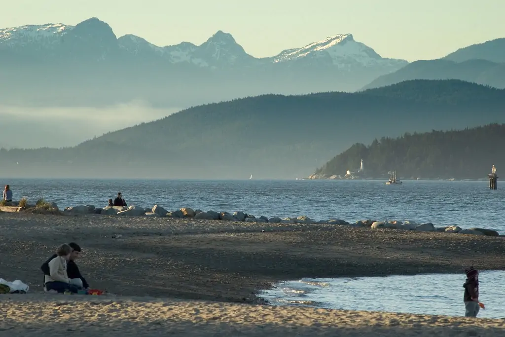 Пляжи Ванкувера: Пляж Локарно (Locarno Beach)