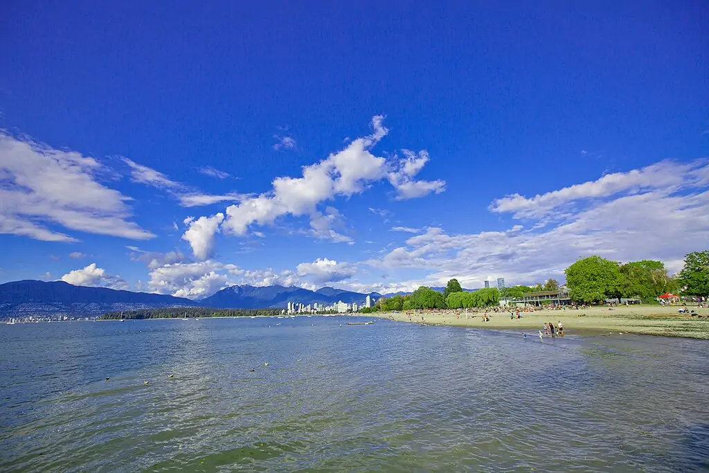 Пляж Китцилано (Kitsilano Beach)