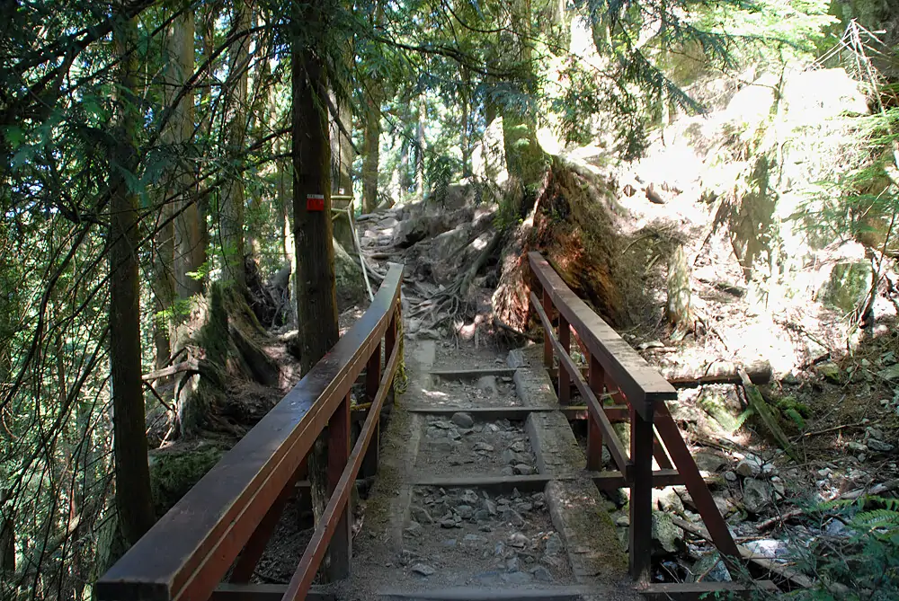 Тропа Граус Гринд (Grouse Grind)