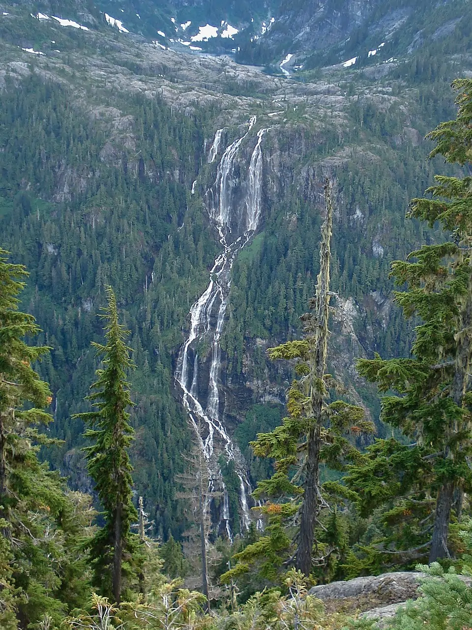 Водопад Делла (Della Falls)
