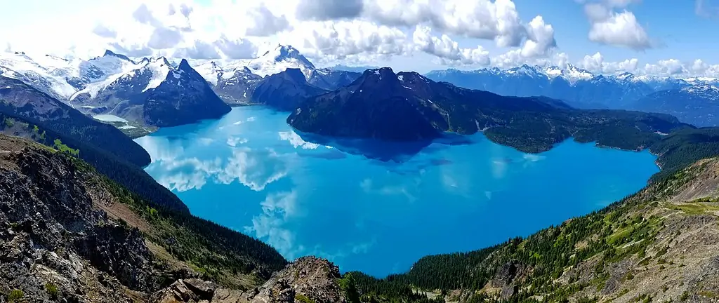 Озеро Гарибальди (Garibaldi Lake)