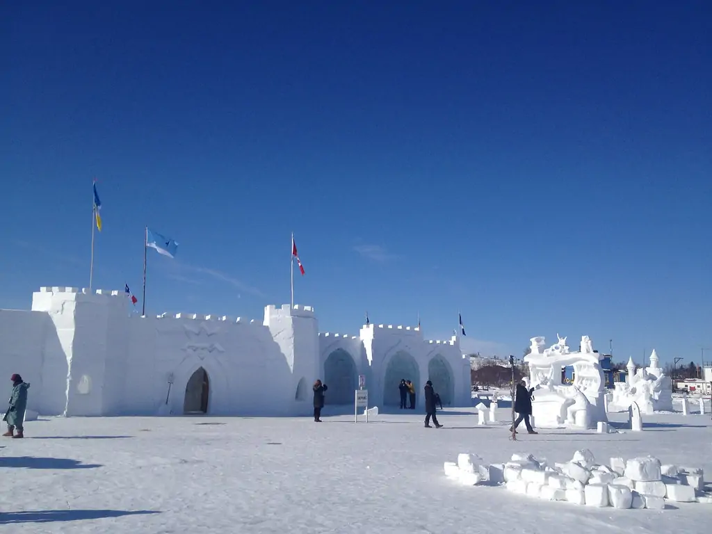 Festival Snowking Castle, Йеллоунаїфm