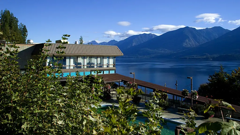 Горячие источники Эйнсворт (Ainsworth Hot Springs)