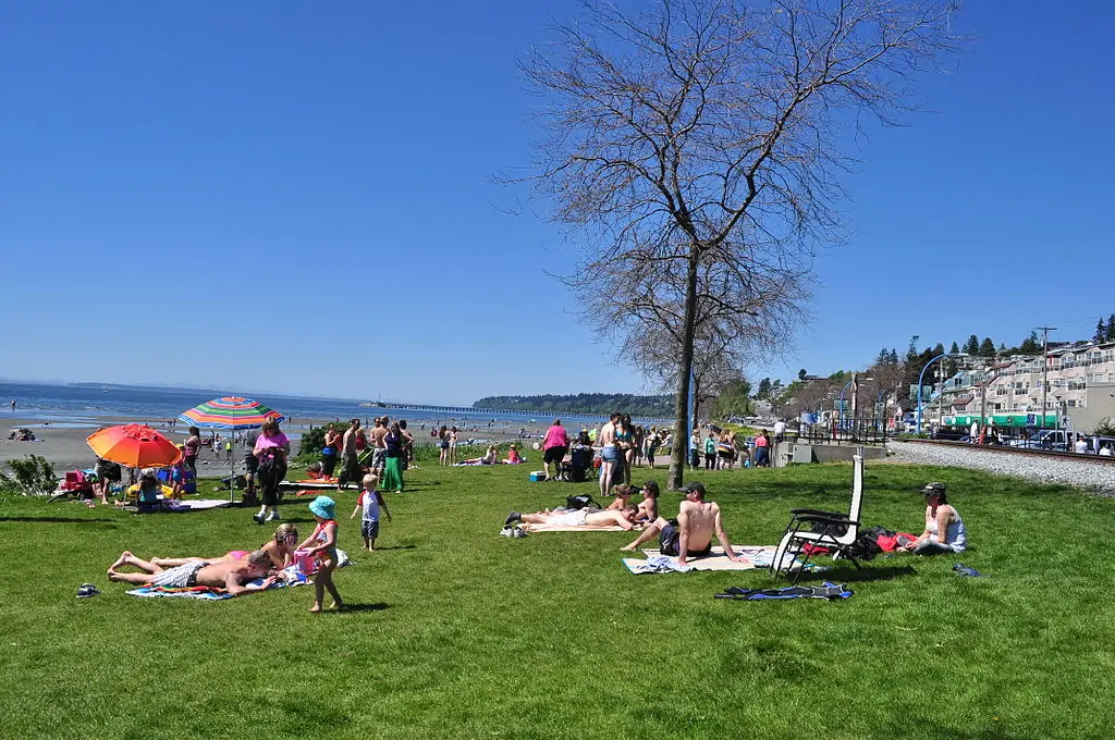 Пляж Уайт Рок (White Rock Beach)