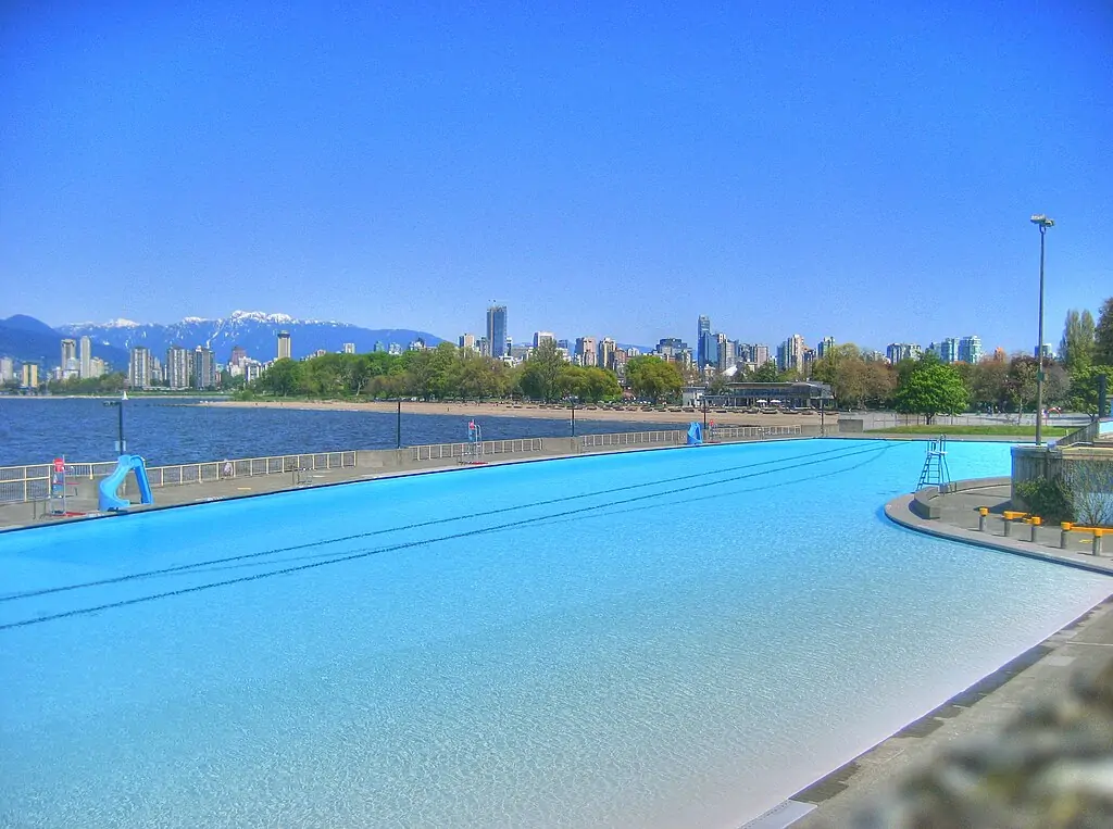 Бассейны в Ванкувере: Kitsilano Pool