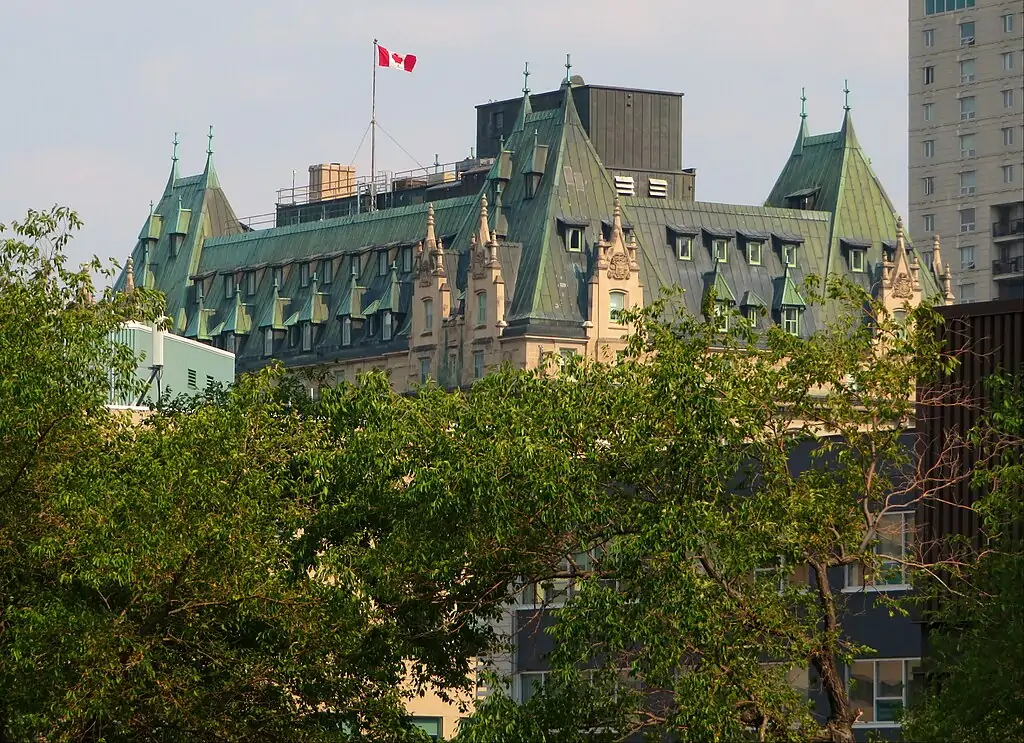 Отель «Fort Garry», Виннипег