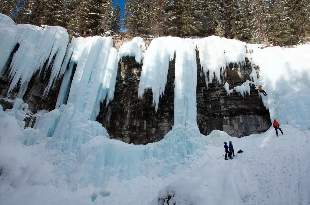 Johnston Canyon IceWalk, Альберта