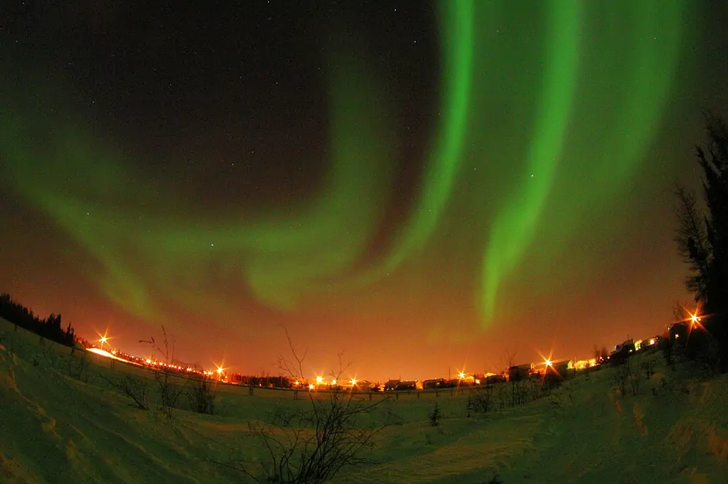 Йеллоунайф (Yellowknife)