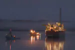 Судно для добычи нефти