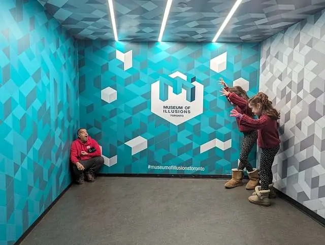 Зробіть селфі в Музеї ілюзій