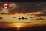 самолет в аэропорту Канады
