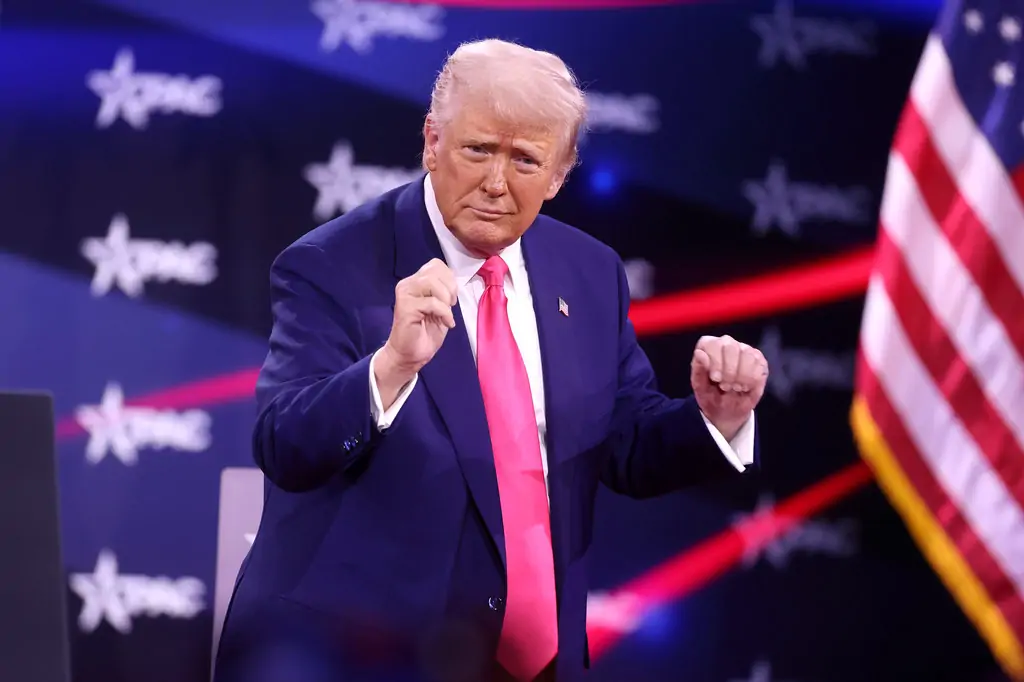 Новая выходка Трампа: под ударом критически важная отрасль Канады
